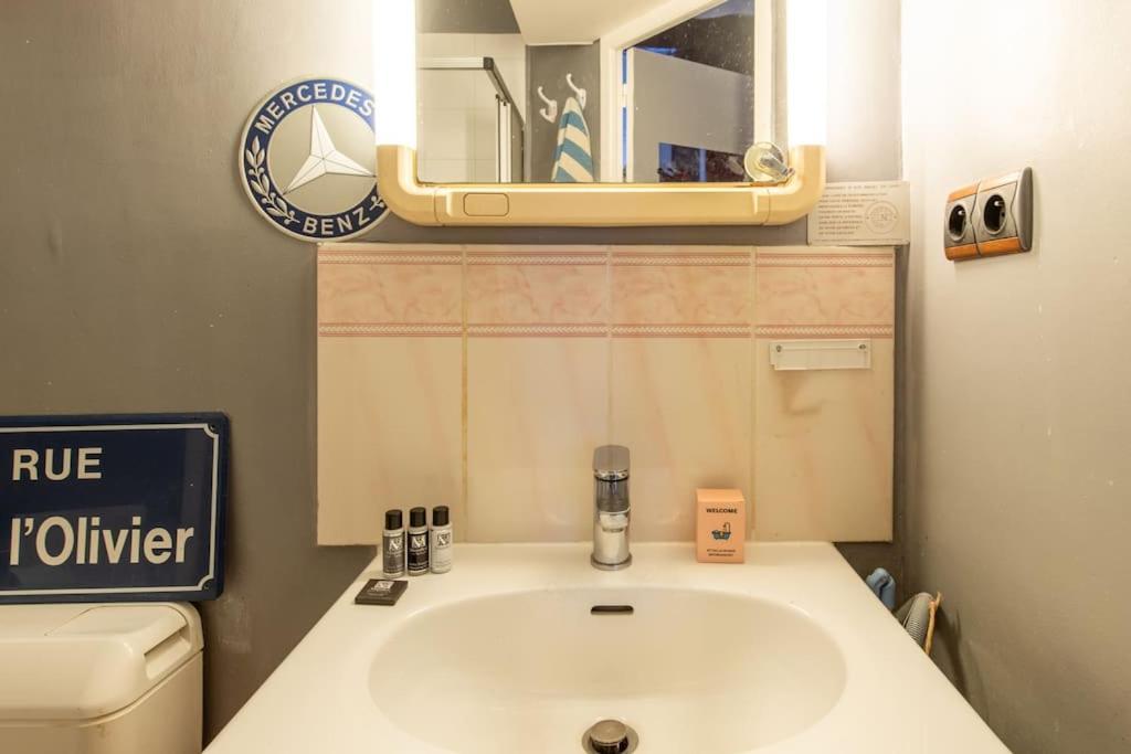 Lombards - Cozy In The Heart Of Place Du Chatelet. * Parigi
