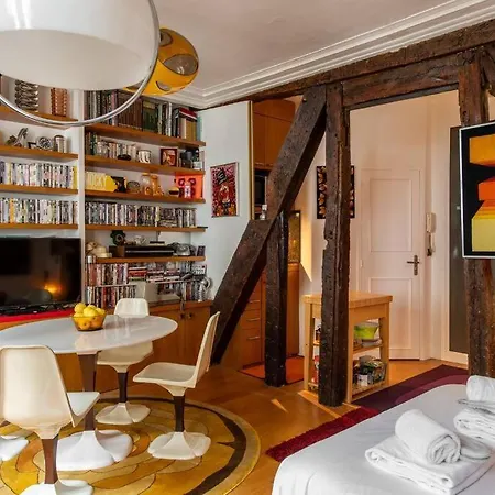Lombards - Cozy In The Heart Of Place Du Chatelet. Paris